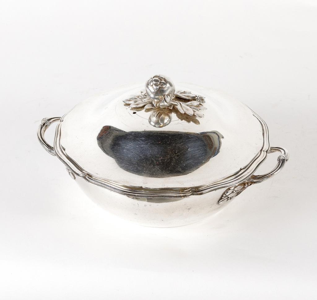 Silver-dish-with-cover-bowl-pasidabruotas-indas-3.jpg