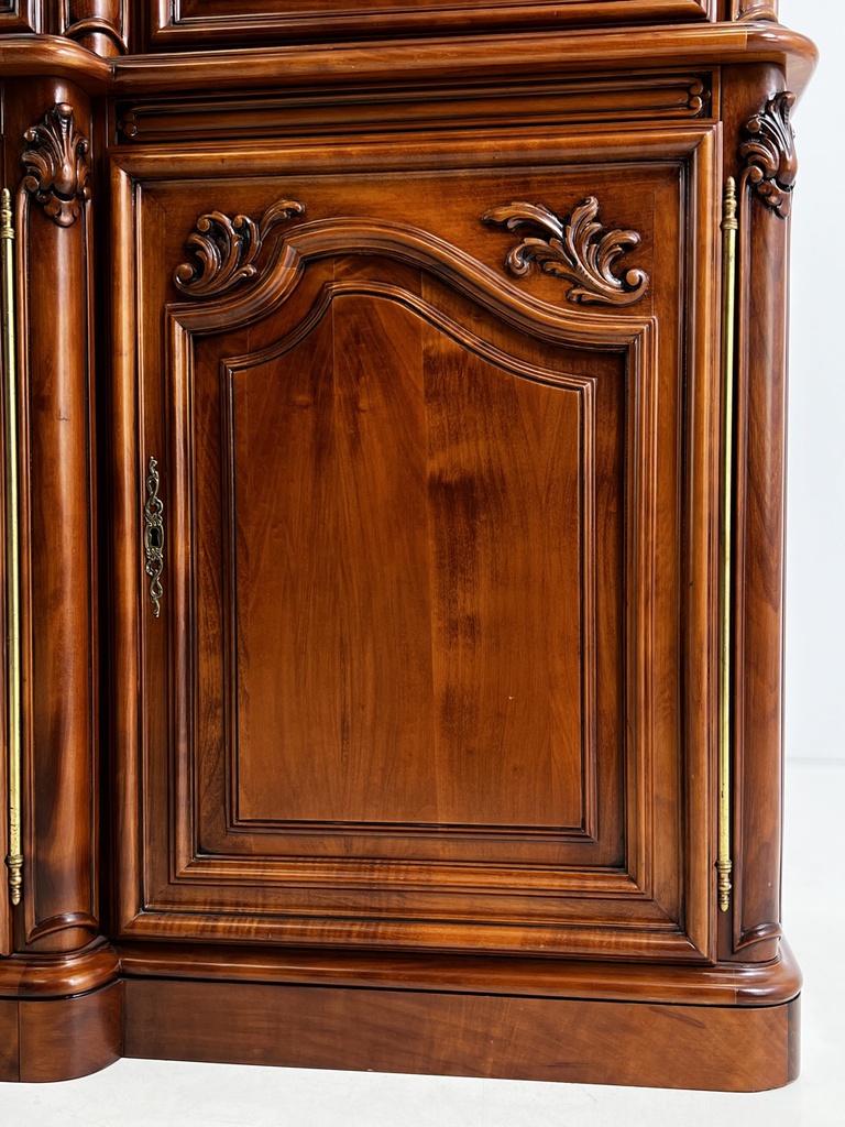 HD0141 knygu spinta 13.jpg