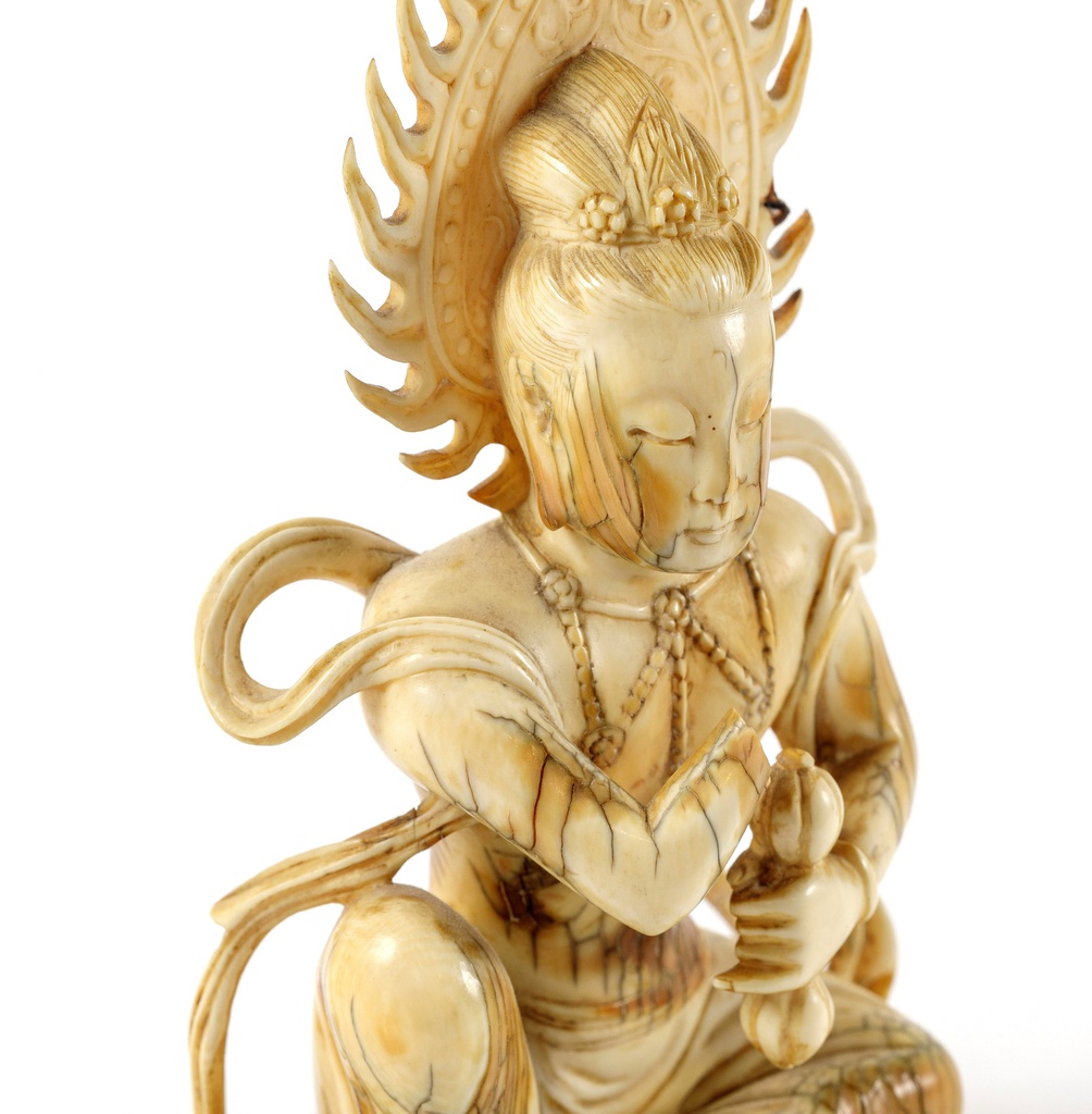 Ivory-Bodhisattva Vajrasattva-Statue-chinese-sculpture-dramblio-kaulo-skulptura-4.JPG