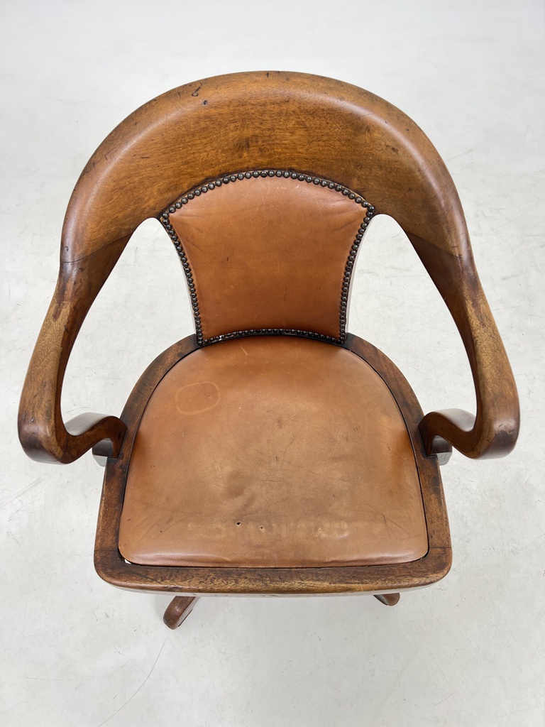 HK0891 kreslas 5.jpg