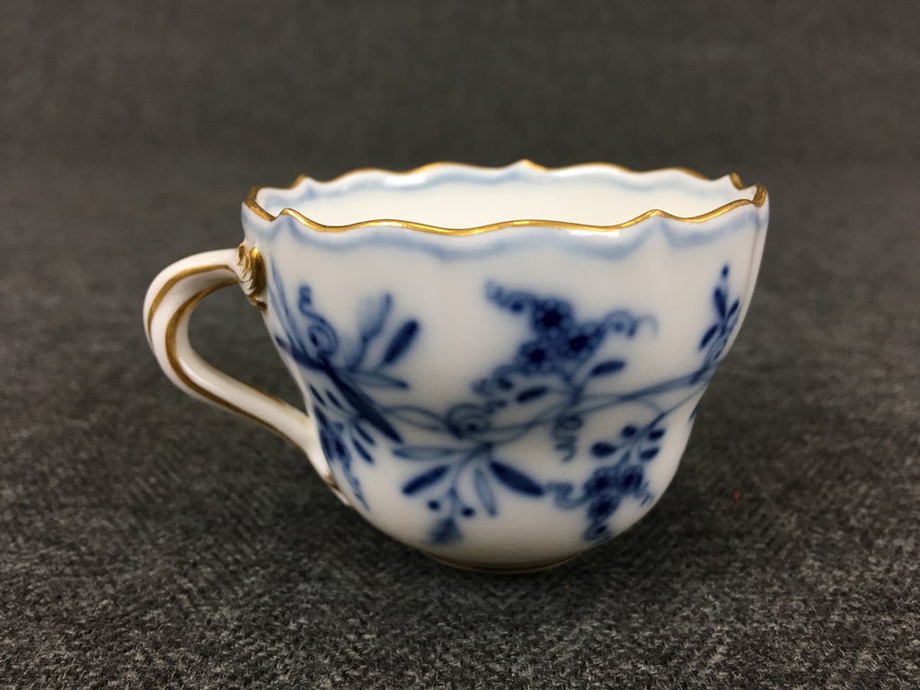 es0064_meissen_porceliano_servizas_17_.jpg