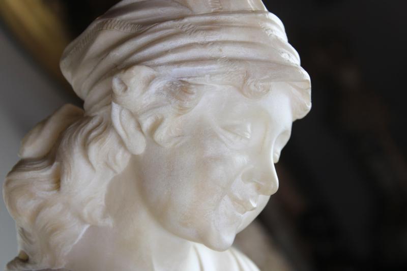 Sculpture-19-Century-In-Alabaster-alebastro-skulptura-7.jpg