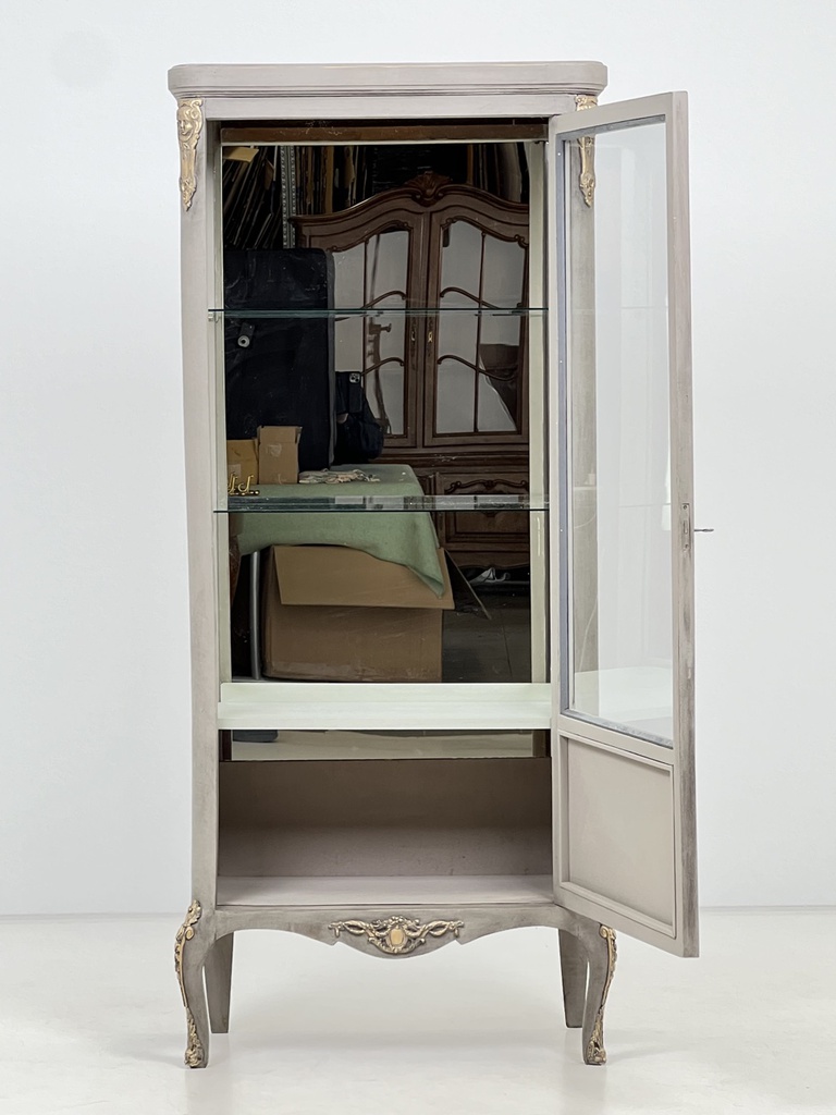 CE0758 vitrina 5.jpg