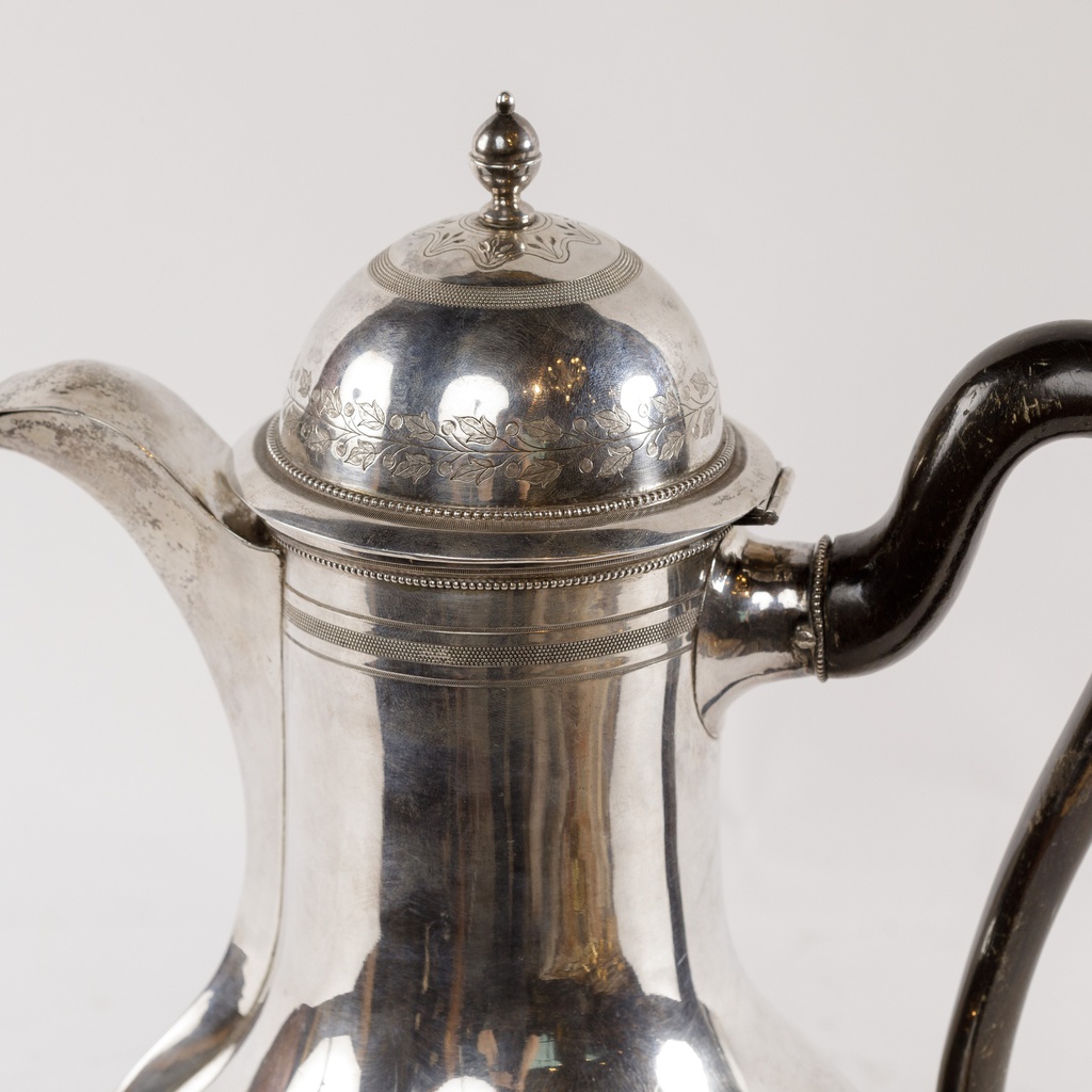 Silver-tea-pot-sidabrinis-arbatinukas-5.JPG