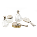 silver-and-crystal-Dressing-table-set-sidabrinis-suku-ir kvepalu-rinkinys-1.png