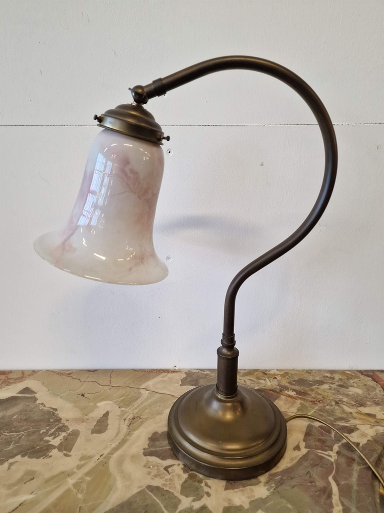 Galda lampa
