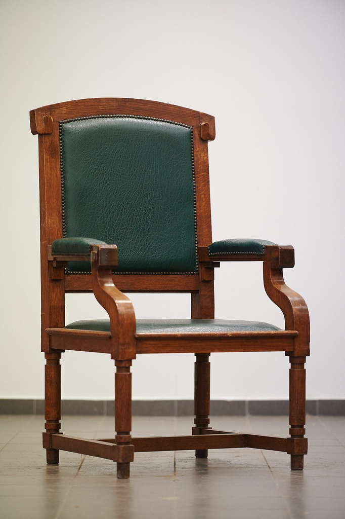 Biroja krēsls 
