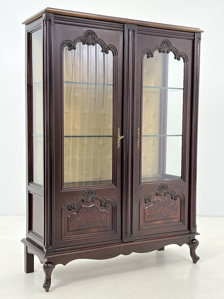 Showcase Cabinet