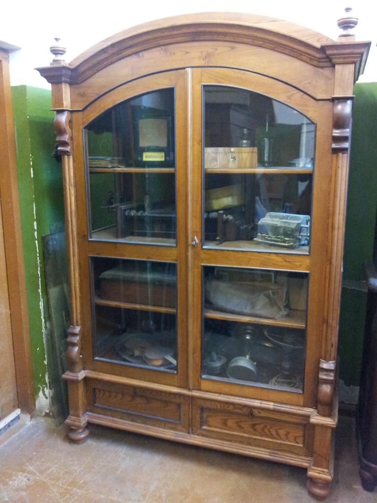 Showcase Cabinet