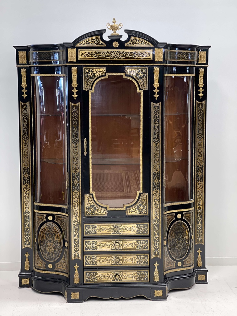 Showcase Cabinet