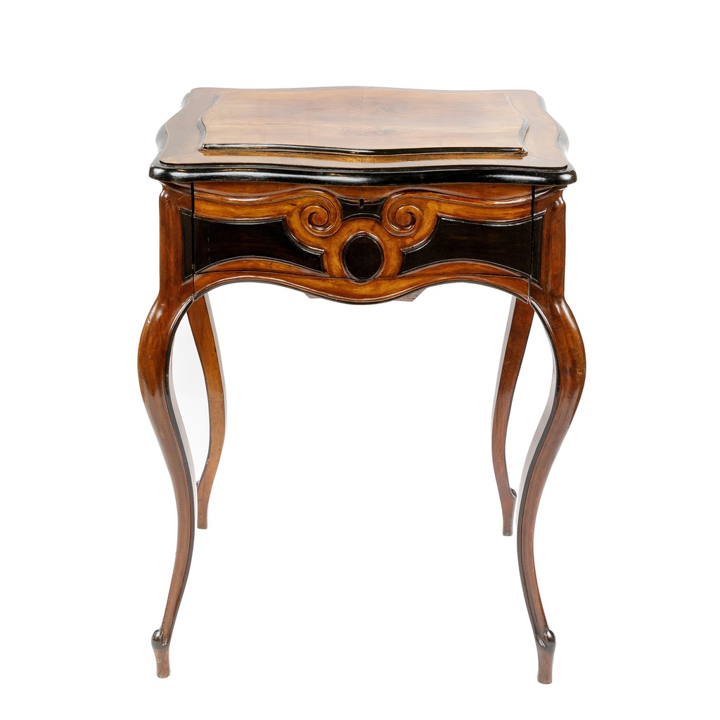 Boudoir Table