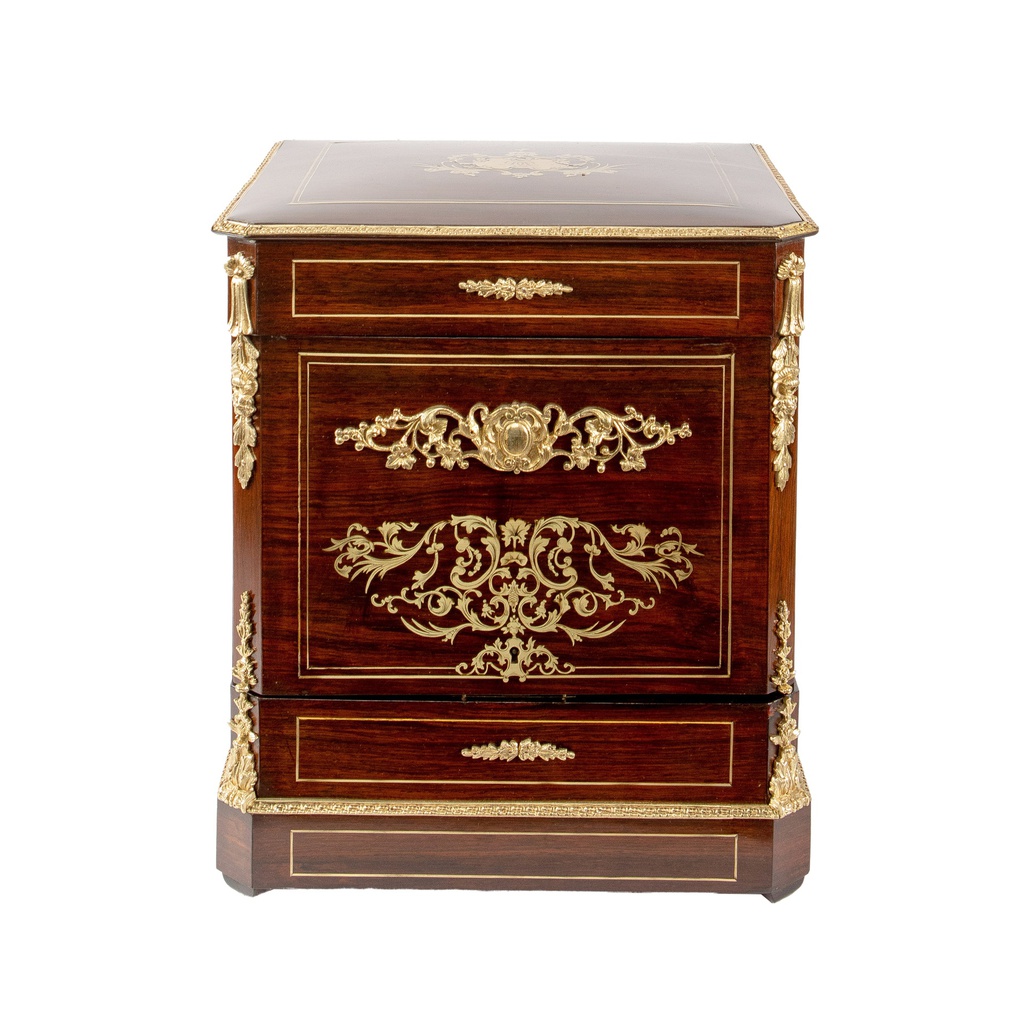 Jewelry box